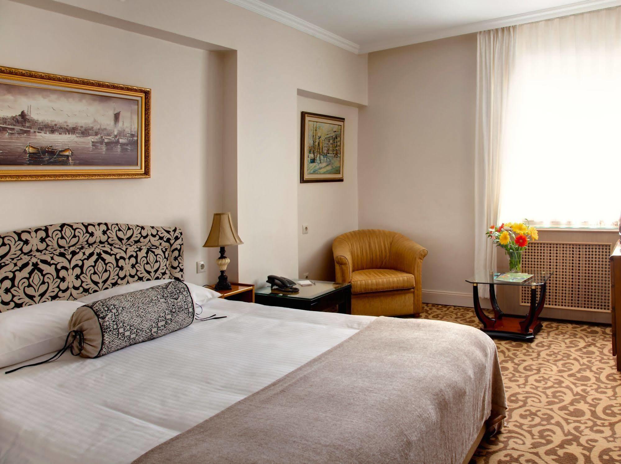 Hotel Mithat Ankara Zewnętrze zdjęcie