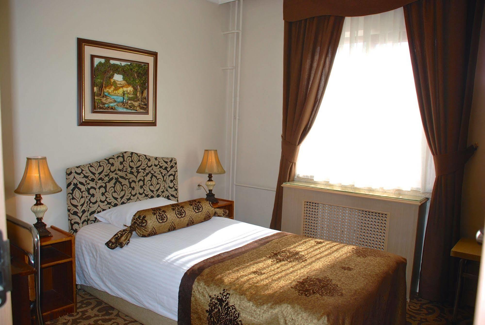 Hotel Mithat Ankara Zewnętrze zdjęcie